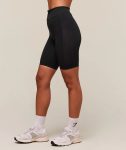 everywear Warp Knit Cycling Shorts