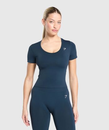 Everyday Seamless Tight Fit Crew Neck Tee